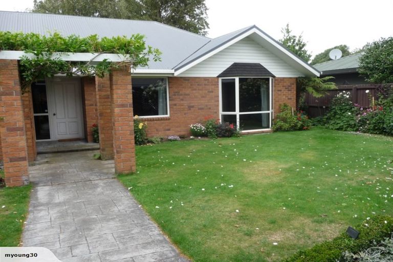 Photo of property in 7 Quirk Place, Sockburn, Christchurch, 8042