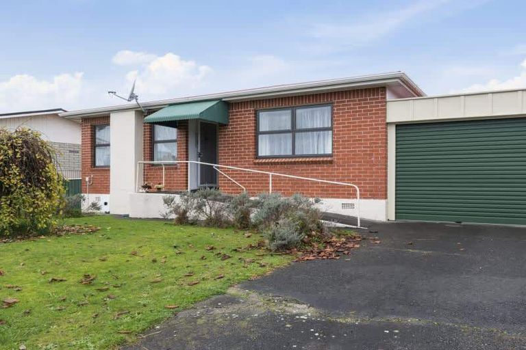 Photo of property in 46 Rugby Street, Levin, 5510