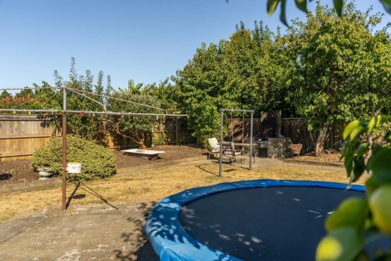 Photo of property in 13 Philip Street, Carterton, 5713