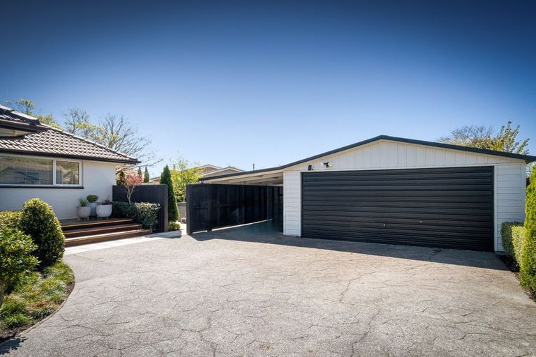 Photo of property in 210 Wairakei Road, Bryndwr, Christchurch, 8053