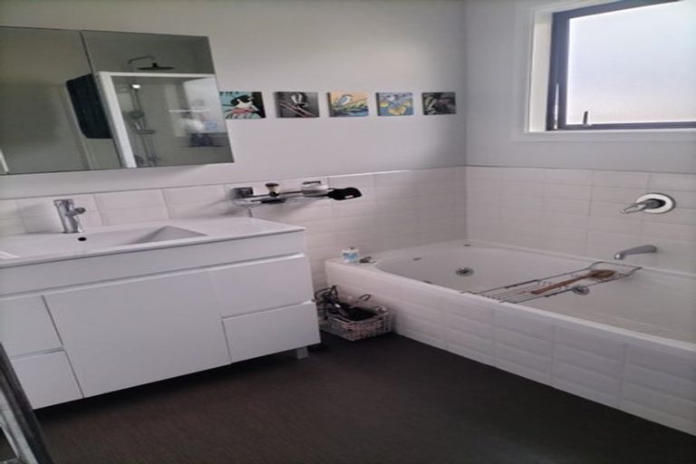 Photo of property in 200 Kainga Road, Kainga, Christchurch, 8083