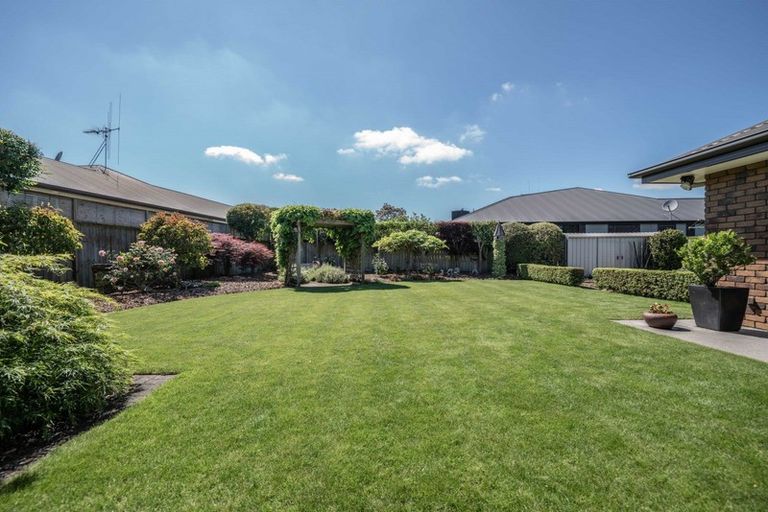 Photo of property in 8 Cooper Crescent, Cambridge, 3434