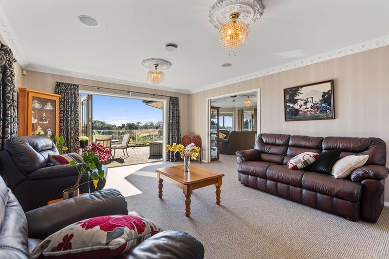 Photo of property in 9a Manukaka Heights, Hurdon, New Plymouth, 4310