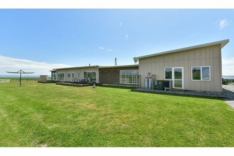 Photo of property in 3354 Kaipara Coast Highway, Glorit, Warkworth, 0984