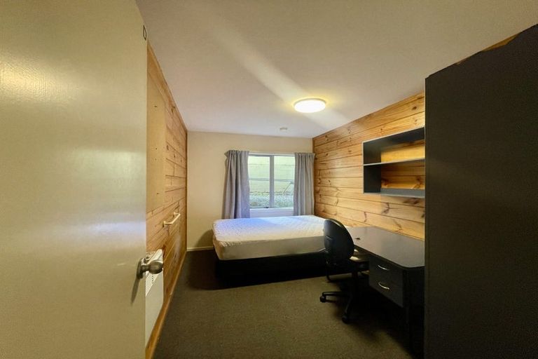 Photo of property in Basin Reserve Complex, 36/4 Sussex Street, Mount Cook, Wellington, 6021