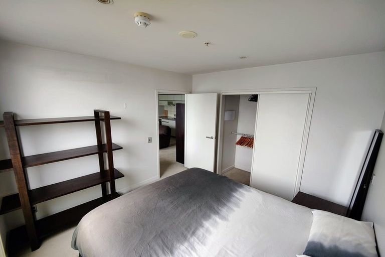 Photo of property in Halsey Apartments At Lighter Quay, 413/77 Halsey Street, Auckland Central, Auckland, 1010