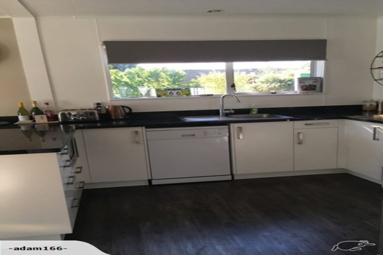 Photo of property in 15 Hornsby Street, Carterton, 5713