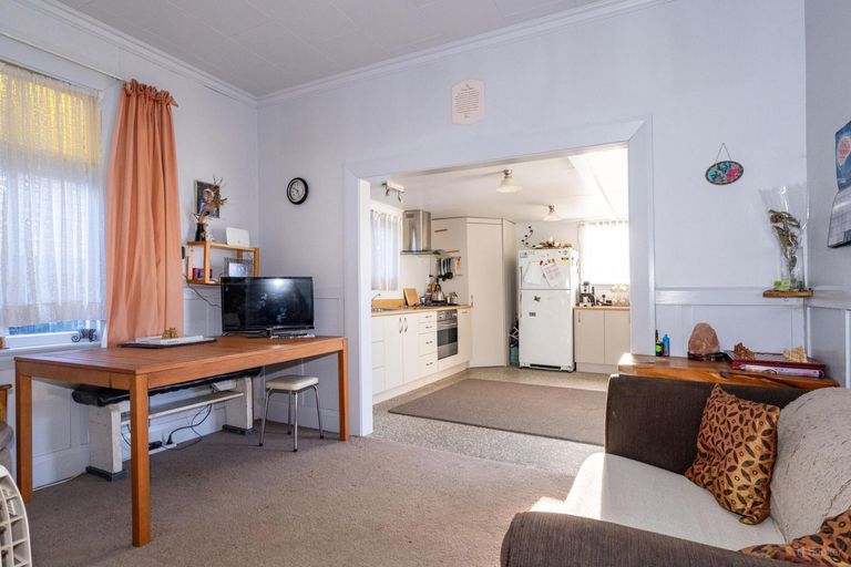 Photo of property in 152 High Street, Waimate, 7924