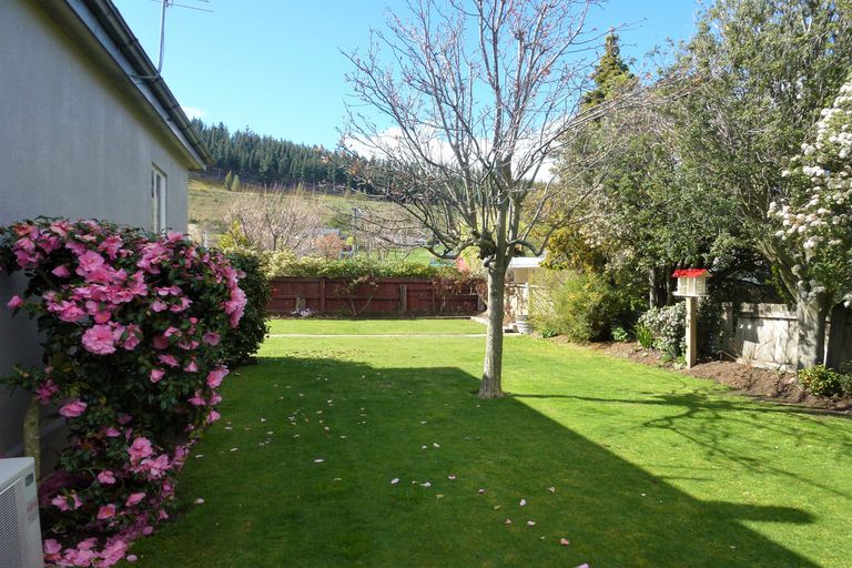 Photo of property in 79 Hazlett Street, Clyde, 9330