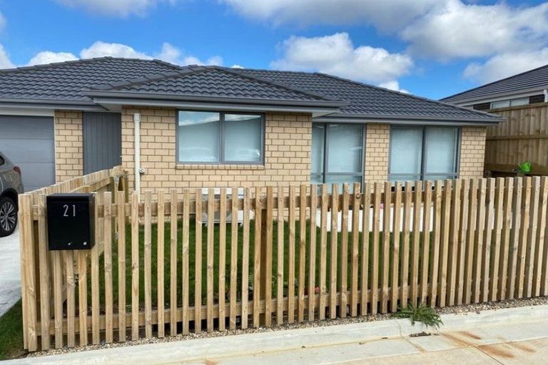 Photo of property in 21 Pragma Rise, Rototuna North, Hamilton, 3210