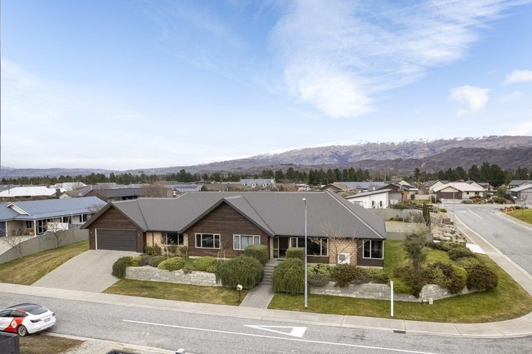 Photo of property in 2 Elizabeth Place, Clyde, 9330