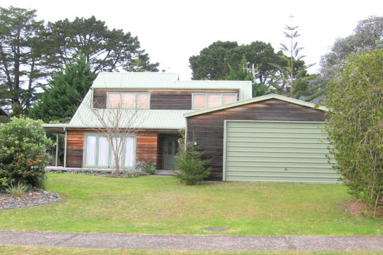 Photo of property in 15 Kennedy Park Drive, Pauanui, Hikuai, 3579