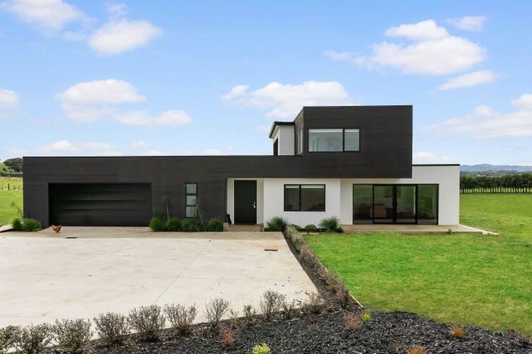 Photo of property in 160 Batty Road, Kingseat, Papakura, 2580