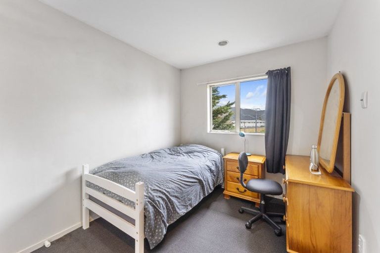 Photo of property in 2/8 Waldie Grove, Avalon, Lower Hutt, 5011