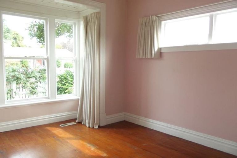 Photo of property in 107 Liardet Street, New Plymouth, 4310