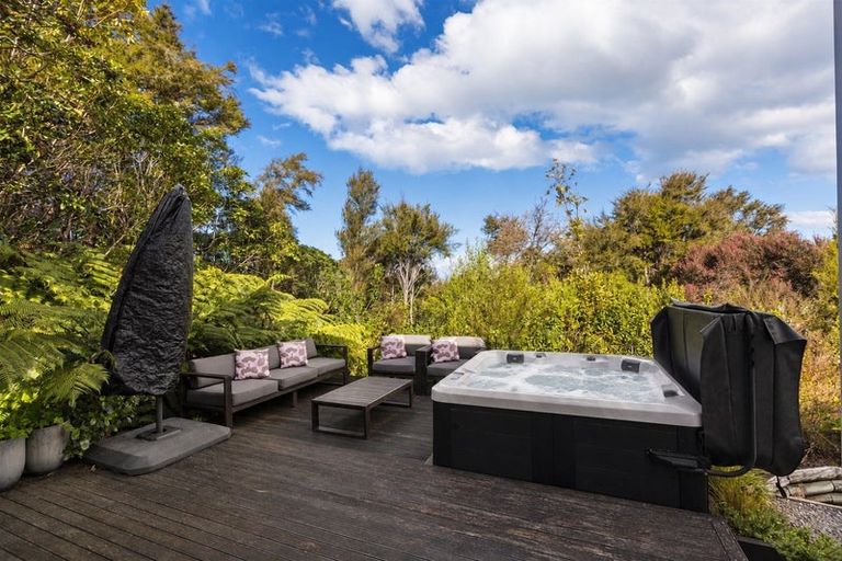 Photo of property in 4 Cederman Drive, Kaiteriteri, Motueka, 7197