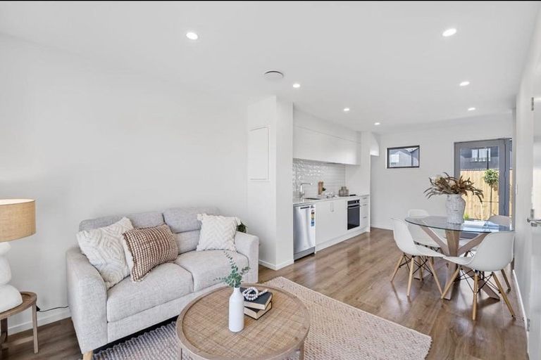 Photo of property in 2/79 Harrow Street, Phillipstown, Christchurch, 8011