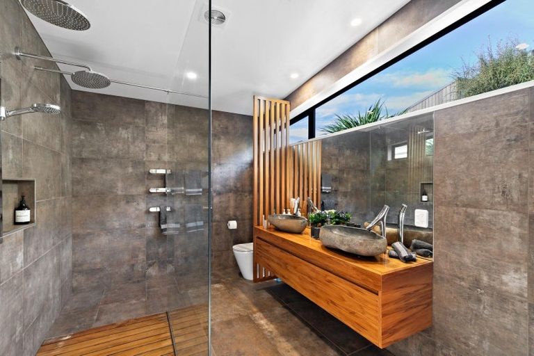 Photo of property in 8 Big Valley Drive, Jacks Point, Queenstown, 9371