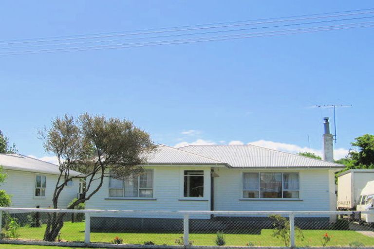 Photo of property in 19 Riperata Street, Riverdale, Gisborne, 4010