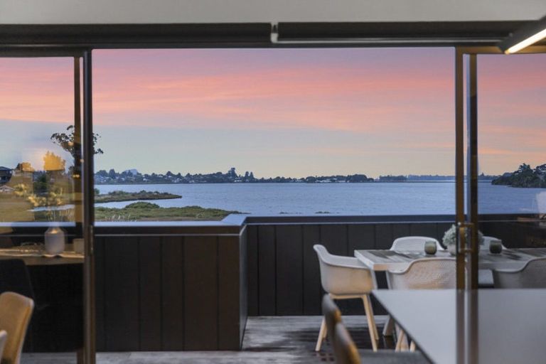 Photo of property in 31 Hinaki Street, Poike, Tauranga, 3112