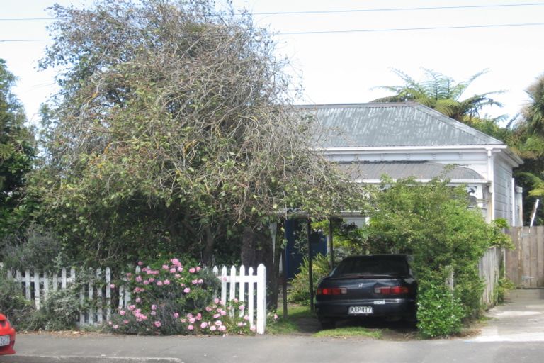 Photo of property in 27 Pitt Street, Whanganui, 4500