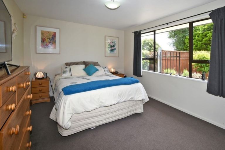 Photo of property in 34 Lowry Avenue, Redwood, Christchurch, 8051
