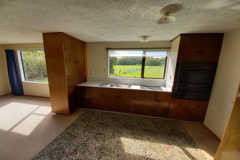 Photo of property in 66 Clifden Highway, Tuatapere, 9691