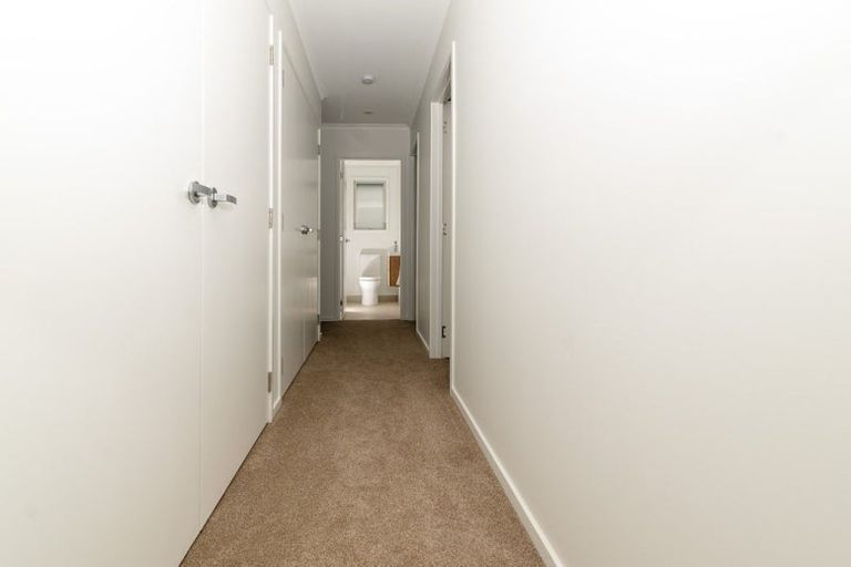 Photo of property in 1 Komarohi Road, Snells Beach, 0920