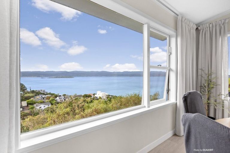 Photo of property in 11 Harbour Park Terrace, Khandallah, Wellington, 6035