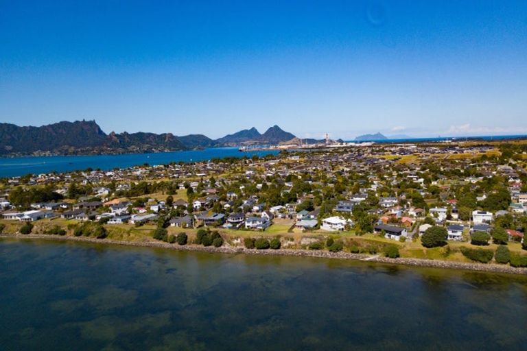 Photo of property in 27 Manaia View Road, One Tree Point, 0118