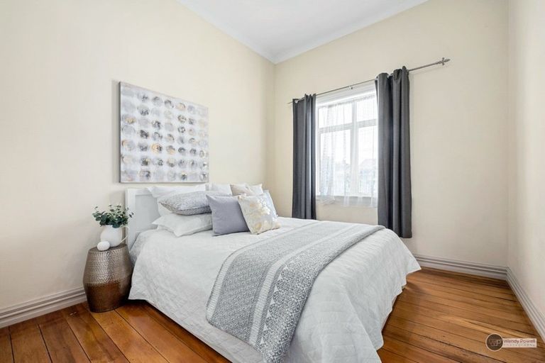 Photo of property in 156 Kings Crescent, Hutt Central, Lower Hutt, 5010