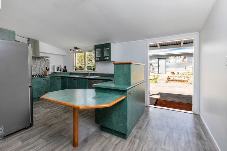 Photo of property in 1 Buchanan Street, Hikurangi, 0114