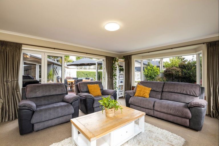 Photo of property in 71 Karamea Street, Whalers Gate, New Plymouth, 4310