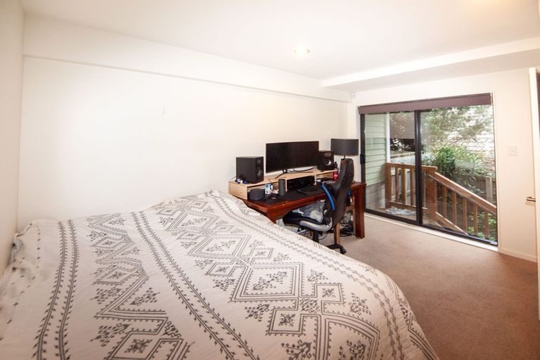 Photo of property in 2/11 Gordon Place, Newtown, Wellington, 6021