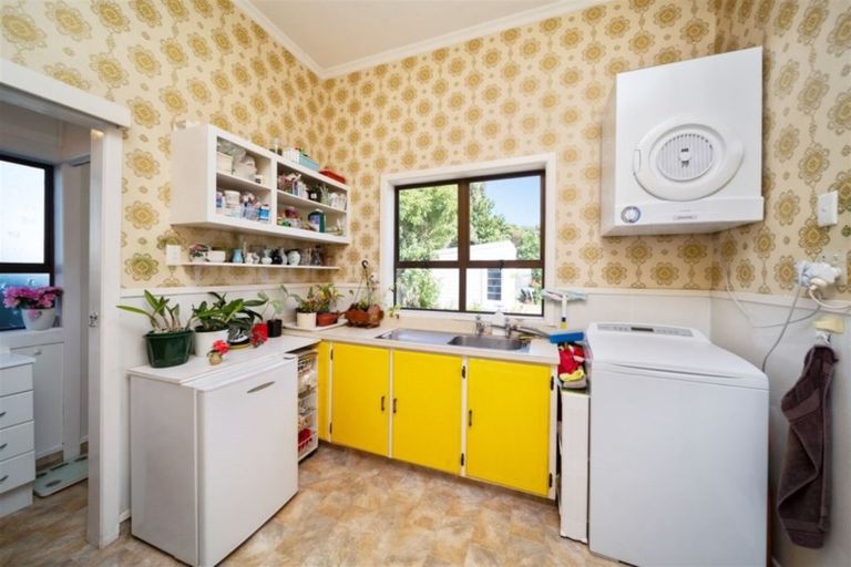 Photo of property in 67 Camberwell Road, Hawera, 4610