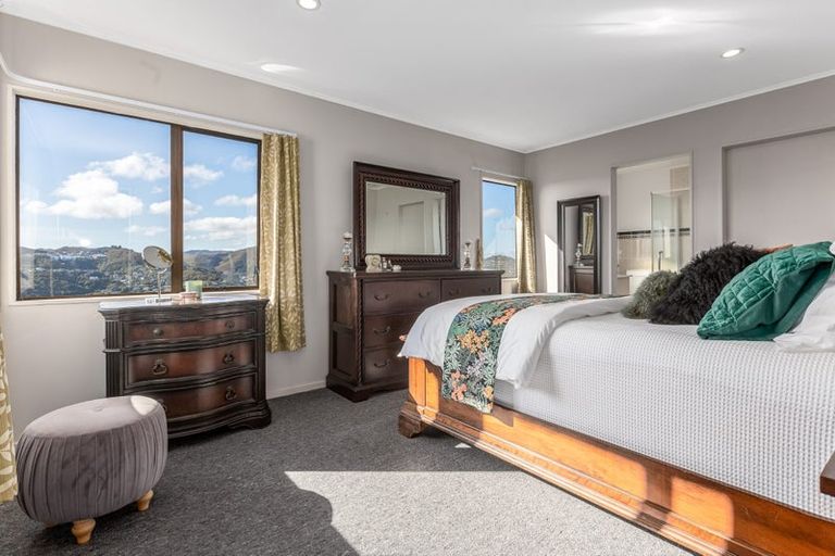 Photo of property in 21 Landsdowne Terrace, Karori, Wellington, 6012