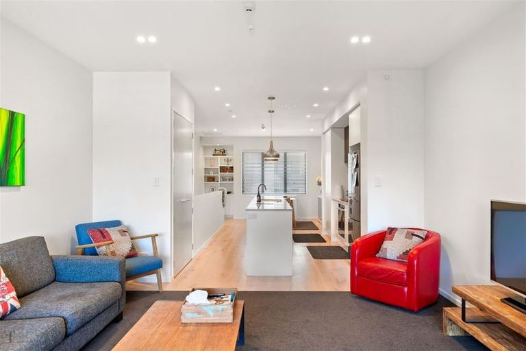 Photo of property in 86 Rangihina Road, Hobsonville, Auckland, 0616