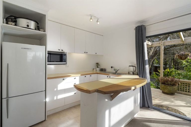 Photo of property in 93 Christian Road, Swanson, Auckland, 0614