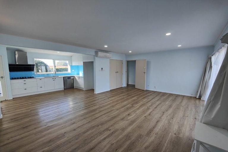 Photo of property in 5 Stansfield Place, Sunnyhills, Auckland, 2010