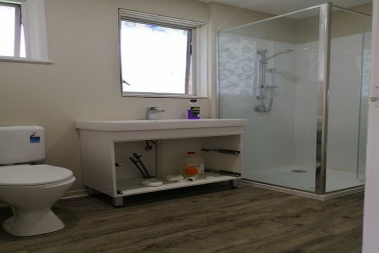 Photo of property in 103 Cascades Road, Pakuranga Heights, Auckland, 2010