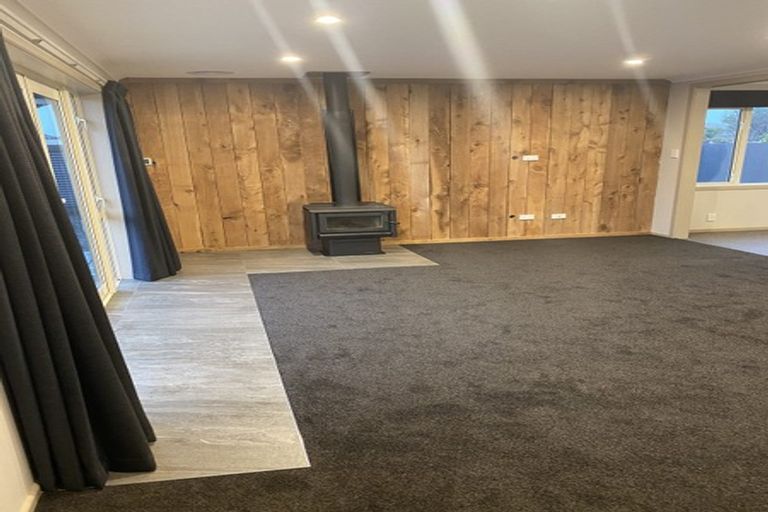 Photo of property in 11 Chesney Street, Heidelberg, Invercargill, 9812