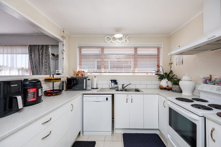 Photo of property in 48 Rennie Avenue, Milson, Palmerston North, 4414