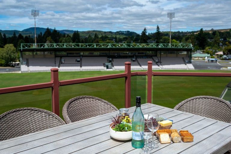 Photo of property in 37 Carter Drive, Pomare, Rotorua, 3015