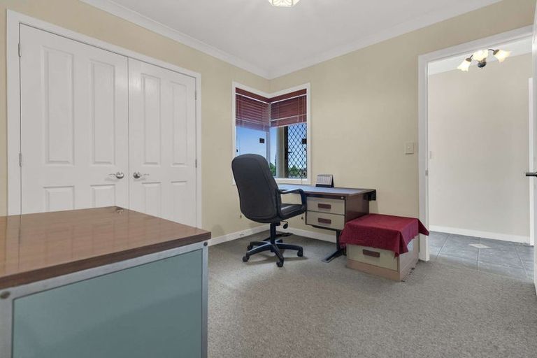 Photo of property in 82 Rototuna Road, Rototuna, Hamilton, 3210