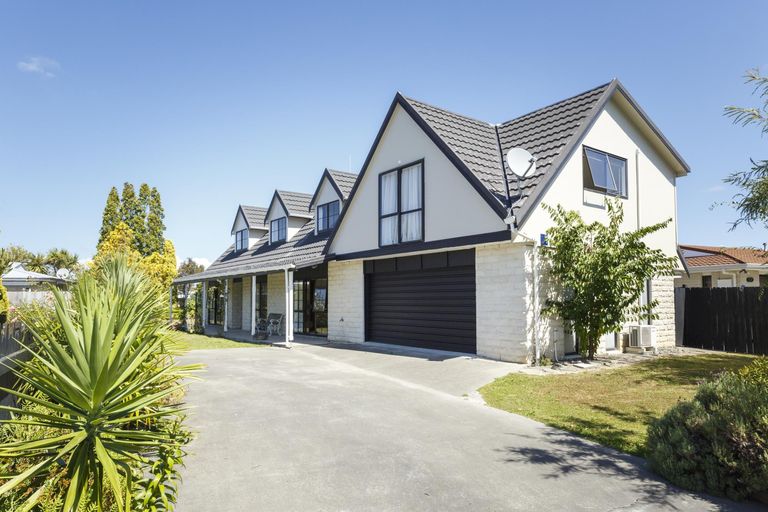 Photo of property in 56 Rhodes Drive, Kelvin Grove, Palmerston North, 4414