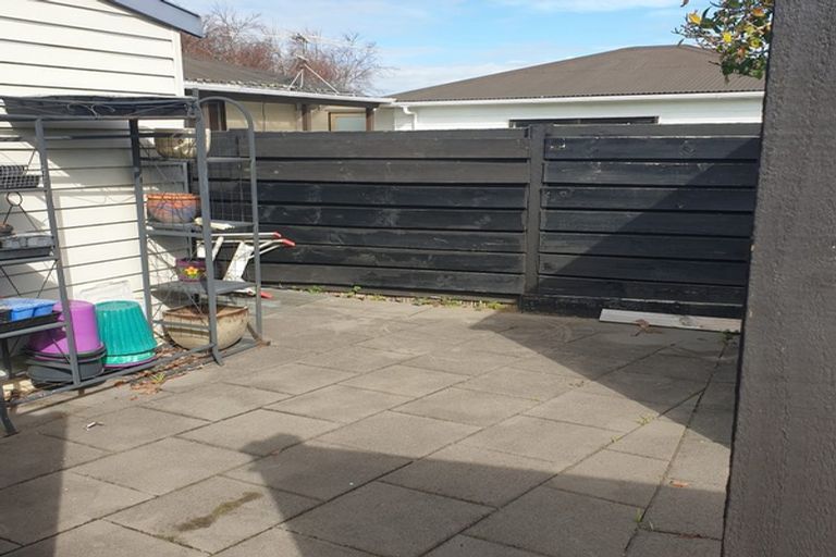 Photo of property in 40 Edgewater Parade, Waiuku, 2123