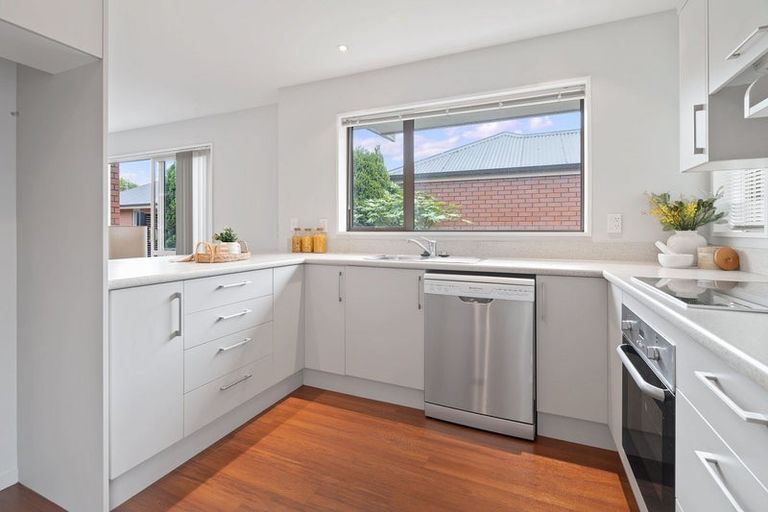 Photo of property in 4/17 Hansons Lane, Upper Riccarton, Christchurch, 8041