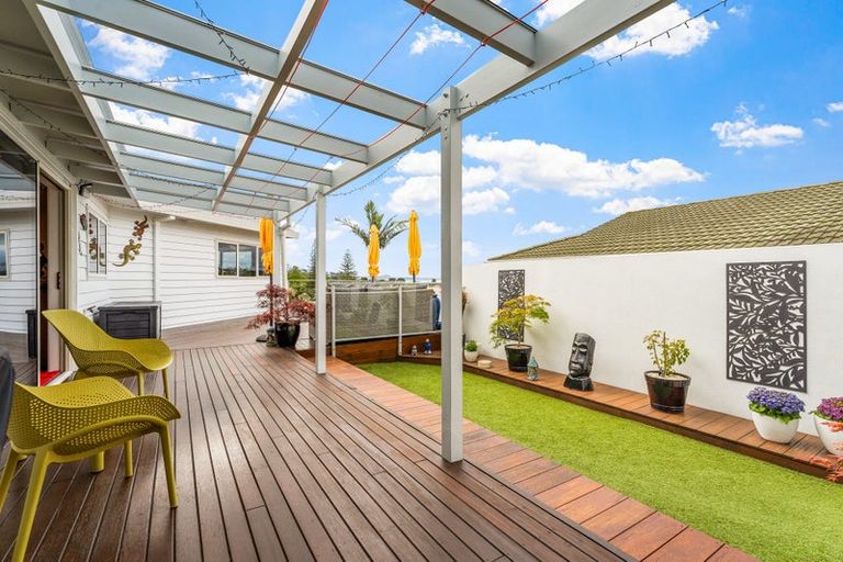 Photo of property in 45 Zealandia Road, Manly, Whangaparaoa, 0930