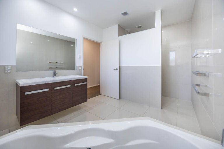 Photo of property in 212 Cumberland Drive, Flagstaff, Hamilton, 3210