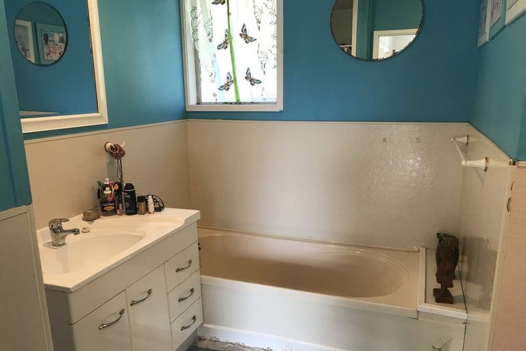 Photo of property in 4 Church Street, Kawakawa, 0210